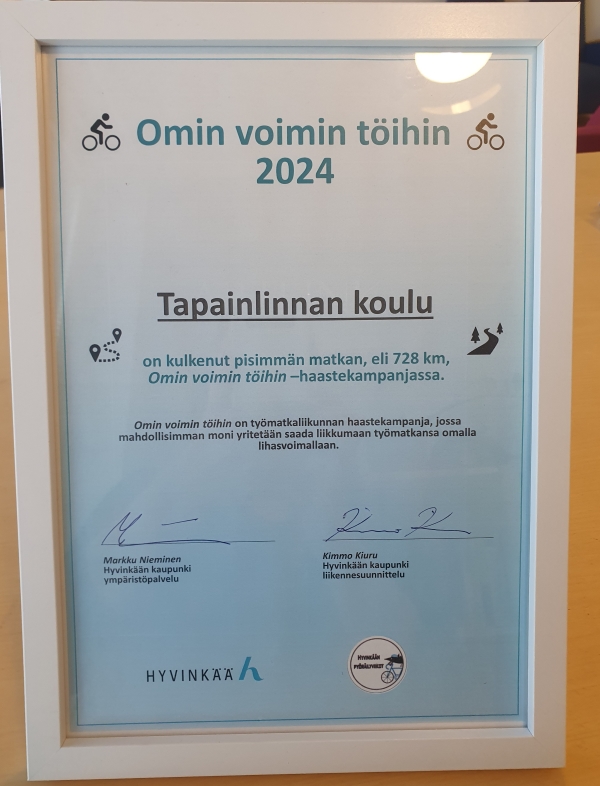 ominvoimindiplomi kehystettynä